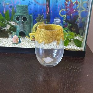 20 oz glass gold glitter trim